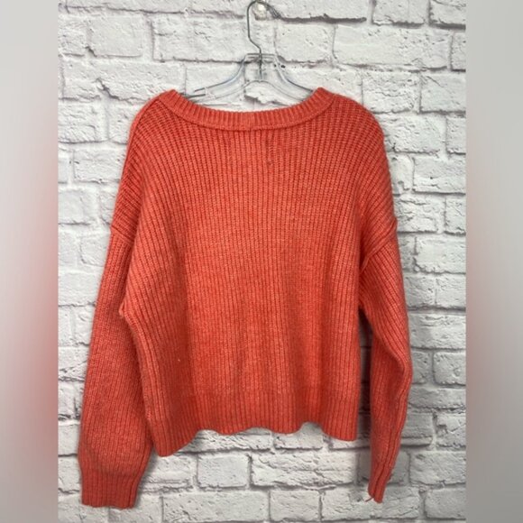 American Eagle Cropped Sweater Size M - Picture 2 of 7